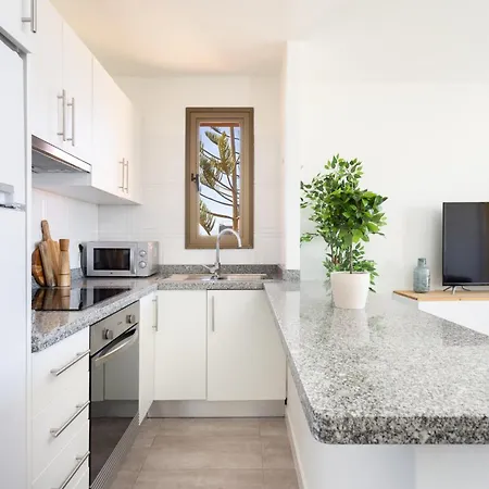 Home2book Dream Haven Pool&terrace * 阿德耶