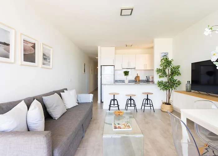 Home2book Dream Haven Pool&terrace アデヘ