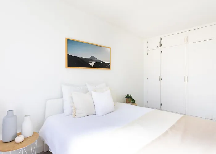 Home2book Dream Haven Pool&terrace * アデヘ